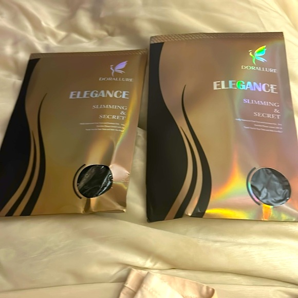 Dorallure Other - Dorallure Elegance Slimming & Secret.   Stockings with lace